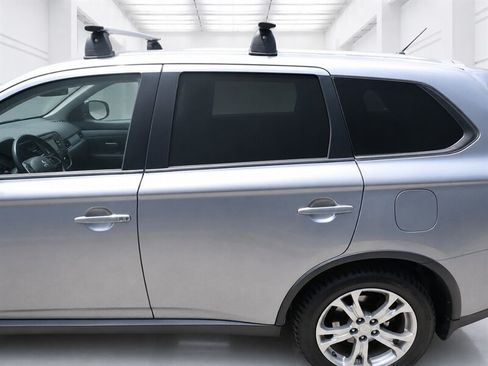 Used 2015 Mitsubishi Outlander SE AWD/4WD image 26