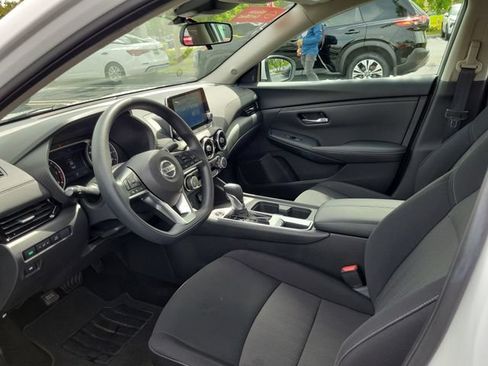 Used 2023 Nissan Sentra SV FWD image 14
