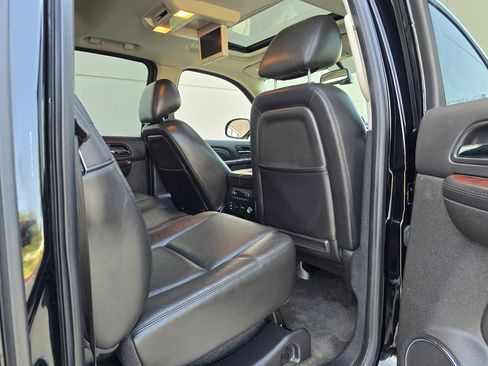 Used 2010 Cadillac Escalade EXT Luxury AWD/4WD image 43