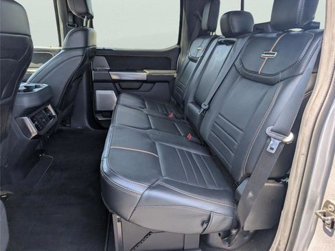 Used 2024 Ford F250 Platinum image 32
