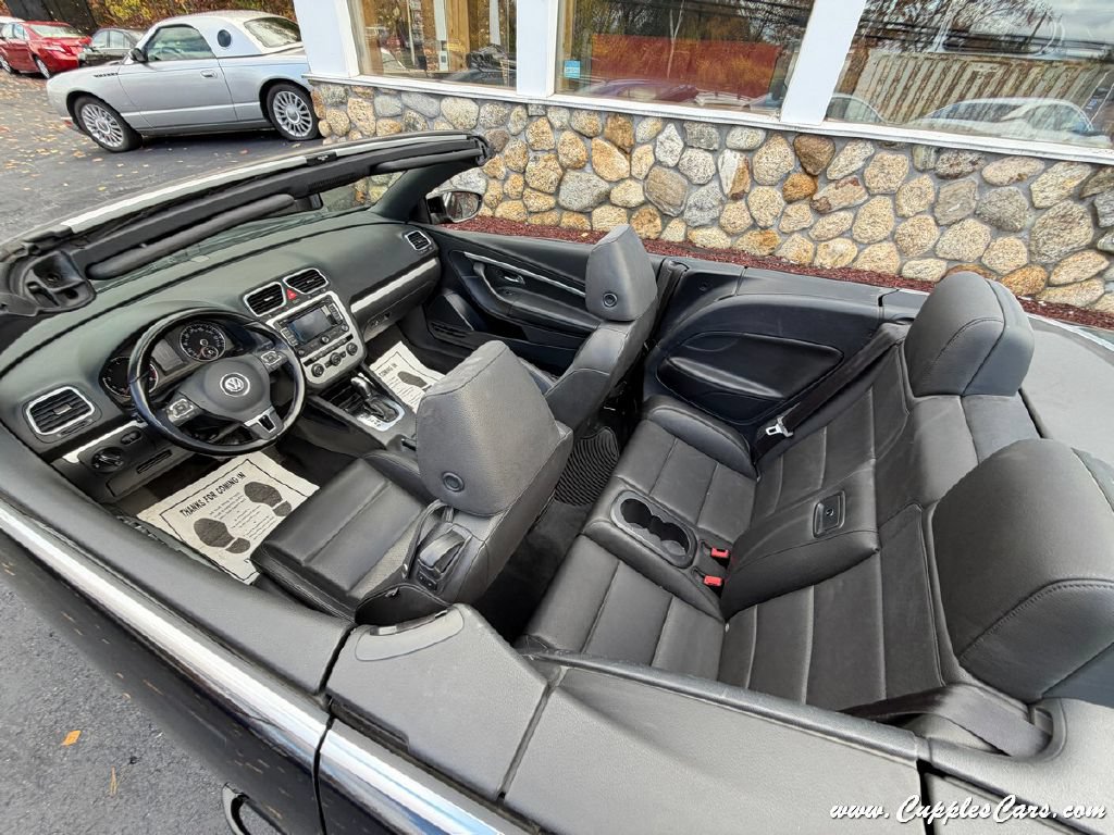 Used 2015 Volkswagen Eos Komfort FWD image 23