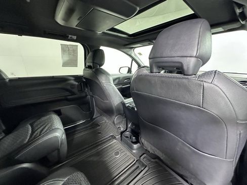 Certified 2023 Toyota Sienna XSE image 14