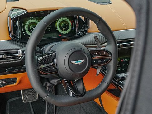 New 2026 Aston Martin V8 Vantage Roadster image 17