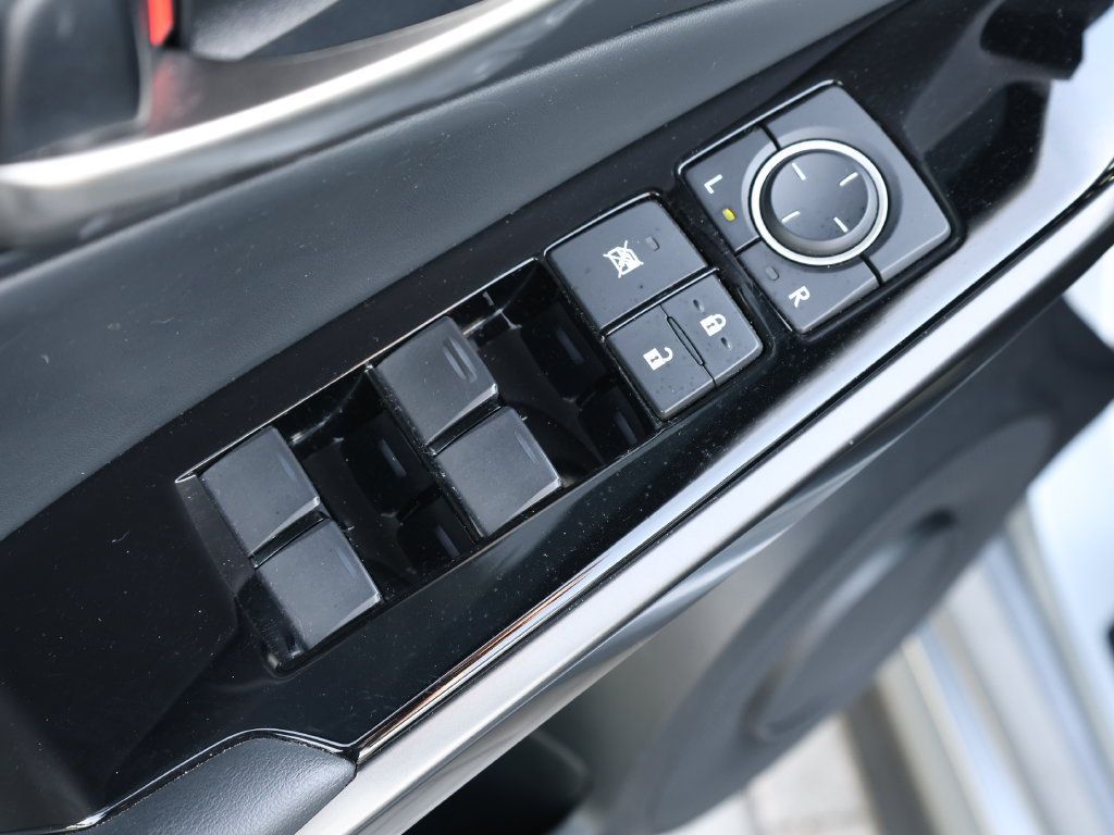 Used 2021 Lexus IS 300 w/ Accessory Package RWD image 11