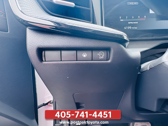 Used 2026 Nissan Kicks SR FWD image 35