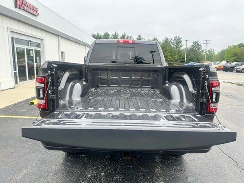 Used 2024 RAM 2500 Laramie w/ Night Edition AWD/4WD image 17