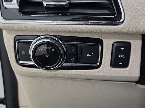 Certified 2020 Lincoln Navigator L Reserve w/ Equipment Group 208A Reserve image 23