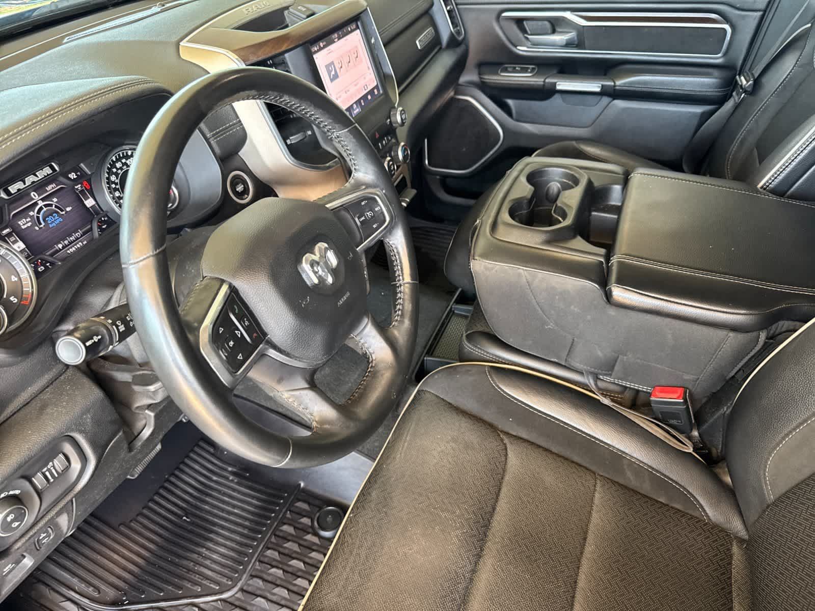 Used 2022 RAM 1500 Laramie w/ Off Road Group AWD/4WD image 11