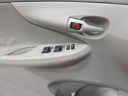 Used 2009 Toyota Corolla LE image 26