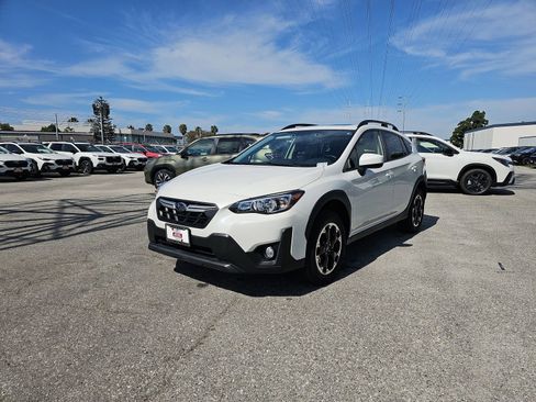 Used 2023 Subaru Crosstrek 2.0i Premium image 3