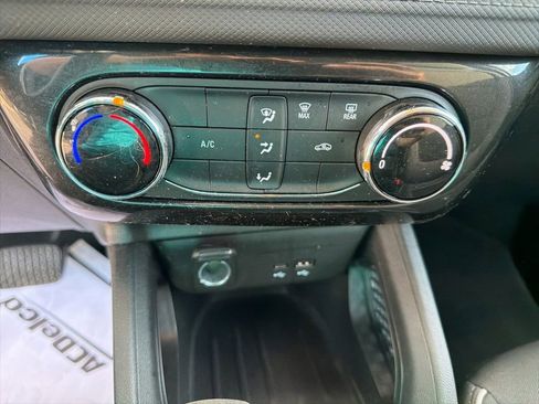 Certified 2024 Chevrolet TrailBlazer LT FWD image 23