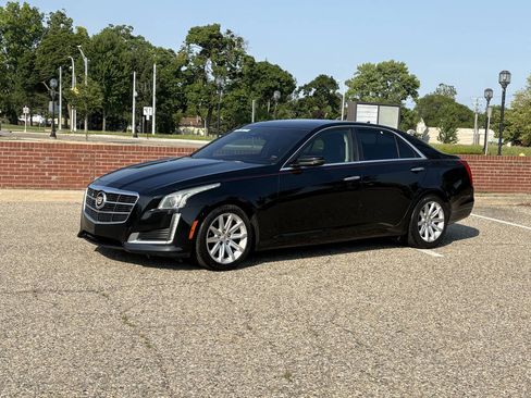 Used 2014 Cadillac CTS Luxury RWD image 2