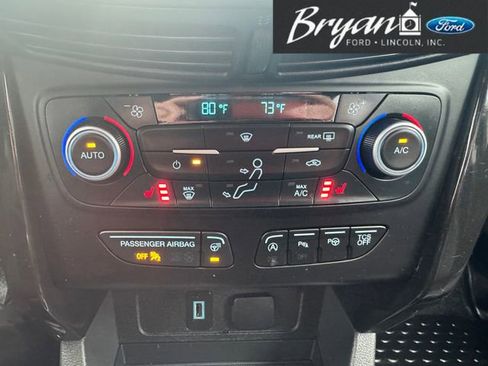 Used 2018 Ford Escape Titanium image 32