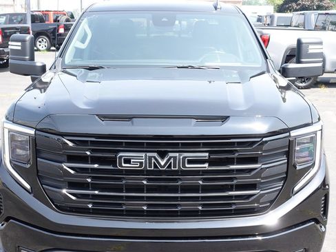 Used 2025 GMC Sierra 1500 Elevation w/ Preferred Package AWD/4WD image 6