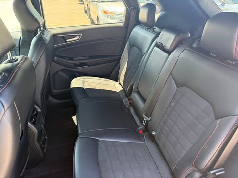 Used 2024 Ford Edge ST-Line AWD/4WD image 22