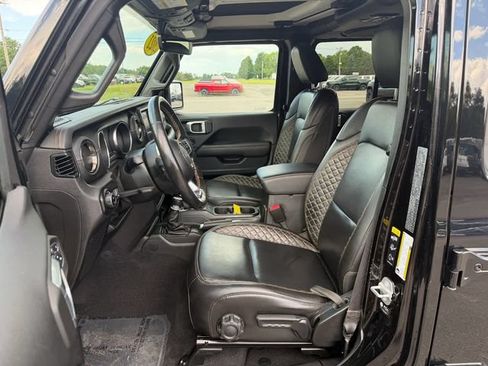 Used 2021 Jeep Gladiator Overland AWD/4WD image 9