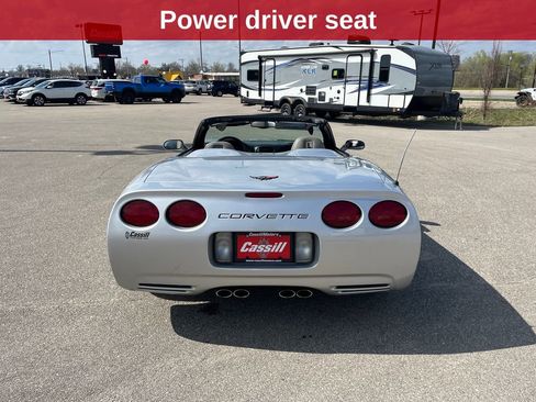 Used 2001 Chevrolet Corvette Convertible w/ Preferred Equipment Group2 RWD image 4