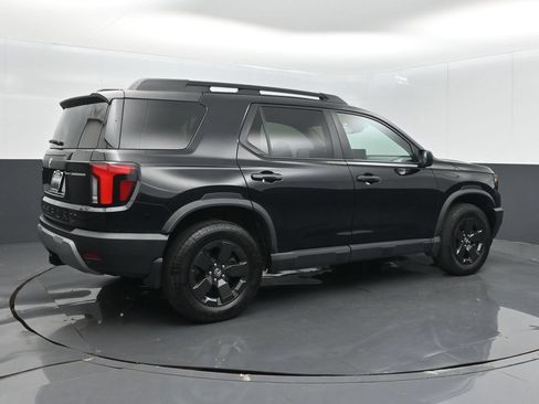 Certified 2026 Honda Passport RTL image 8