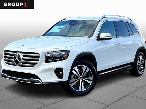 Used 2025 Mercedes-Benz GLB 250 image 1