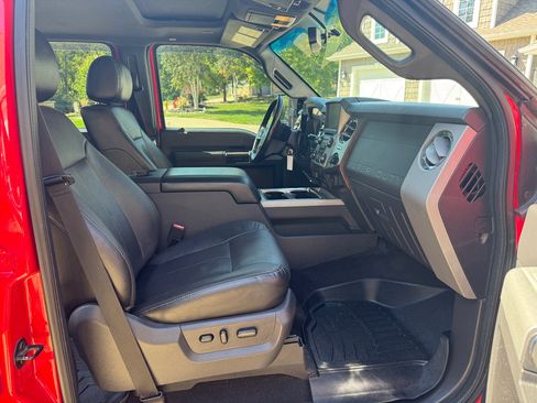 Used 2015 Ford F250 Lariat w/ Lariat Ultimate Package image 17