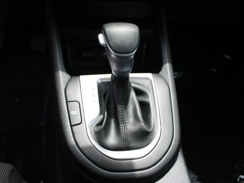 Used 2022 Kia Forte LXS FWD image 15
