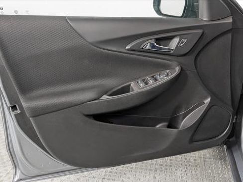 Used 2023 Chevrolet Malibu LS FWD image 13
