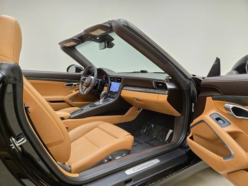 Used 2019 Porsche 911 Carrera RWD image 22
