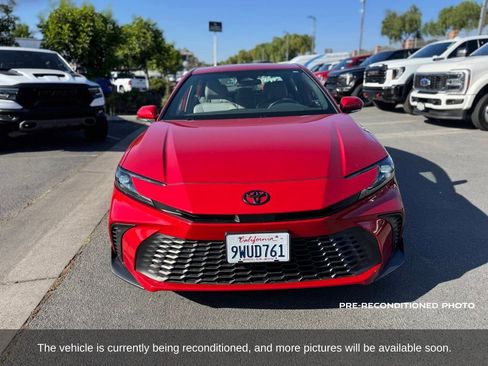 Used 2026 Toyota Camry SE FWD image 9