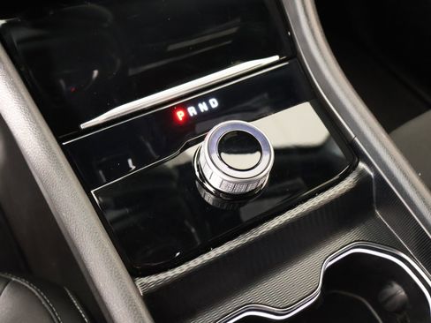Used 2024 Jeep Grand Cherokee L Laredo RWD image 7