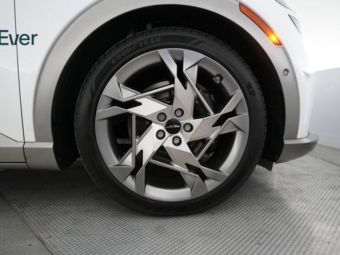 Used 2024 Genesis GV60 Performance AWD/4WD image 20