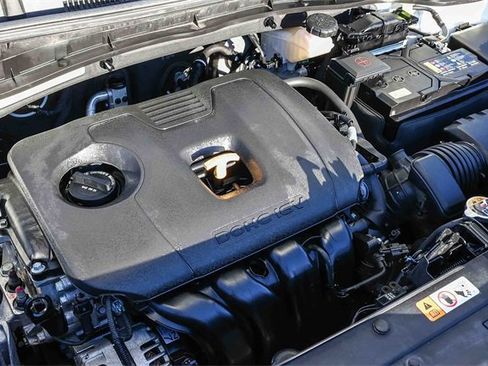 Used 2024 Kia Soul LX w/ Option Group 015 image 12