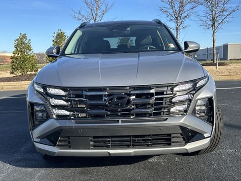 Used 2025 Hyundai Tucson Limited image 3