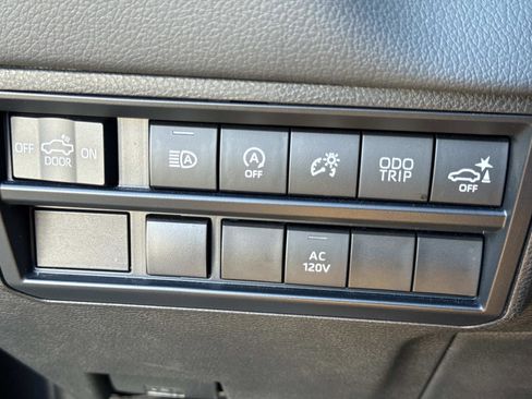 Used 2023 Toyota Tundra Limited image 23