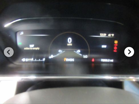 Used 2019 Lincoln Continental Select w/ Continental Climate Package image 11