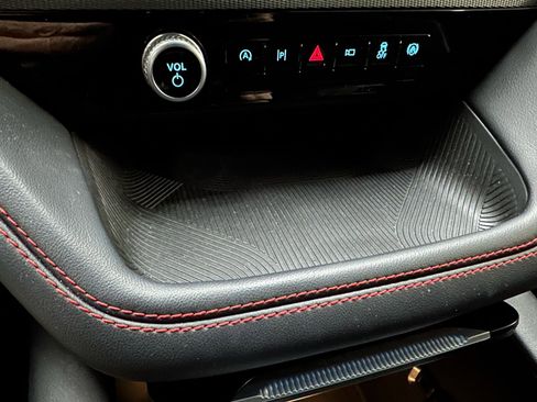 Certified 2025 Ford Explorer ST-Line image 42