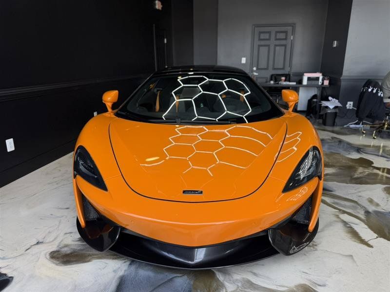 Used 2018 McLaren 570S Spider RWD image 48