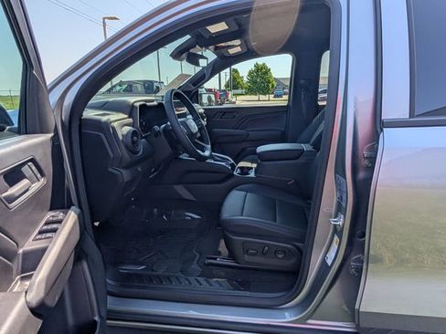 Used 2026 Chevrolet Colorado Trail Boss AWD/4WD image 9