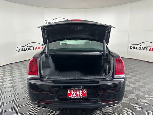 Used 2023 Chrysler 300 S image 6