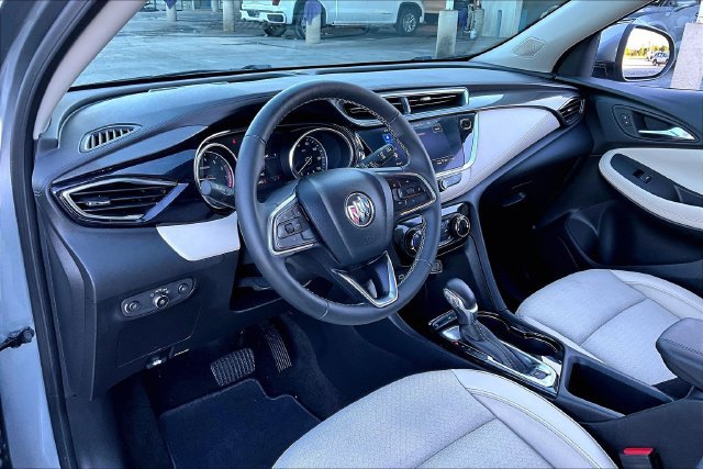 Used 2023 Buick Encore GX Preferred w/ Cold Weather Comfort Package FWD image 17