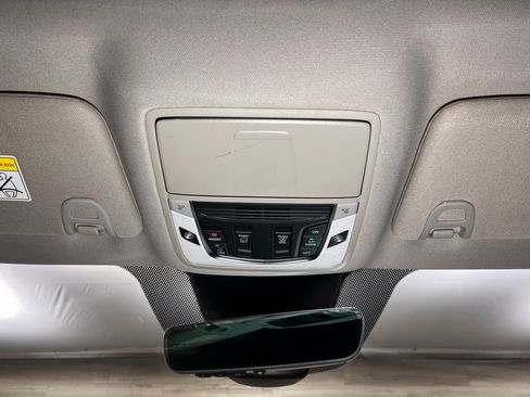 Used 2024 Acura MDX SH-AWD image 21