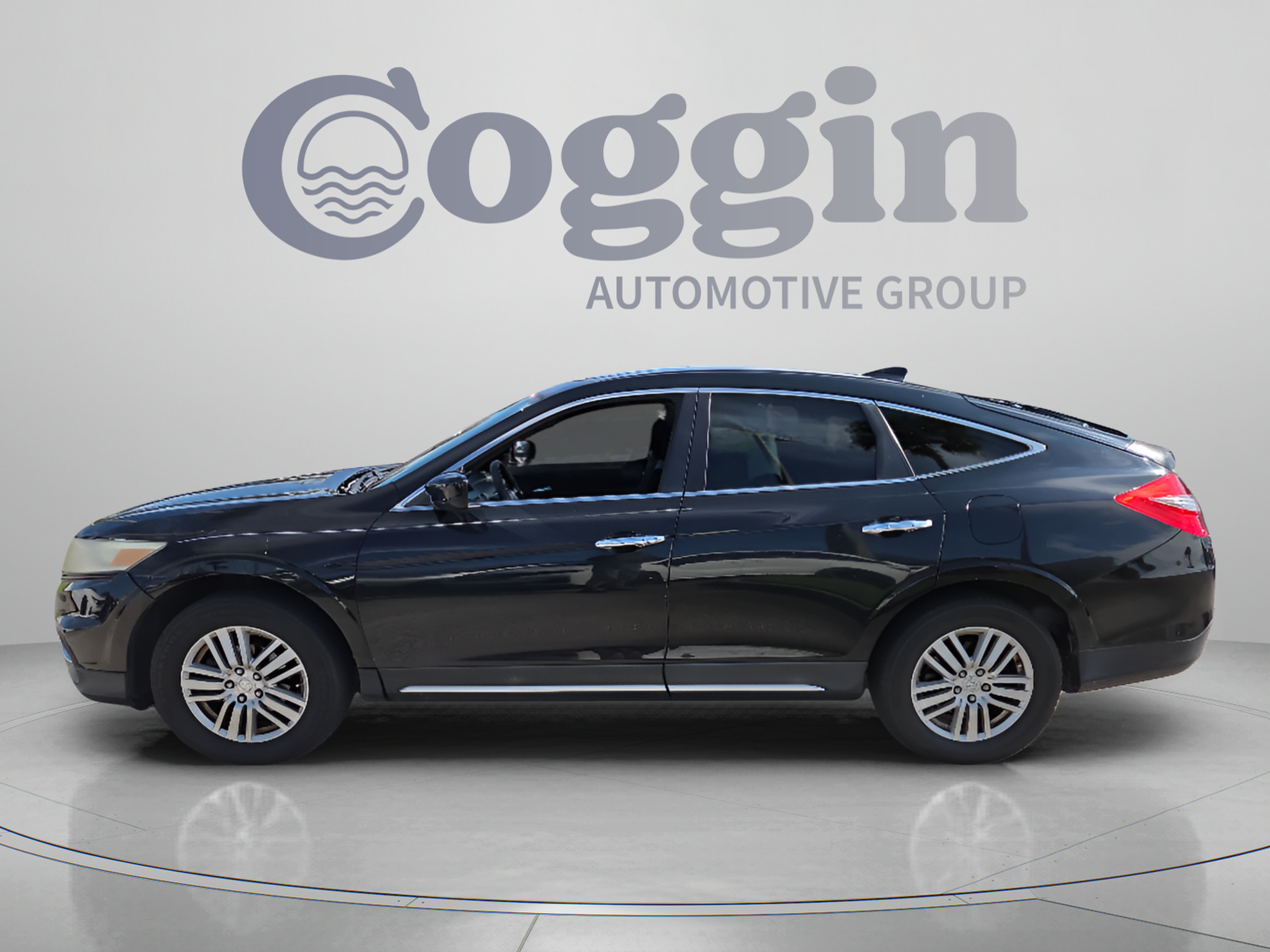 Used 2014 Honda Crosstour EX image 2