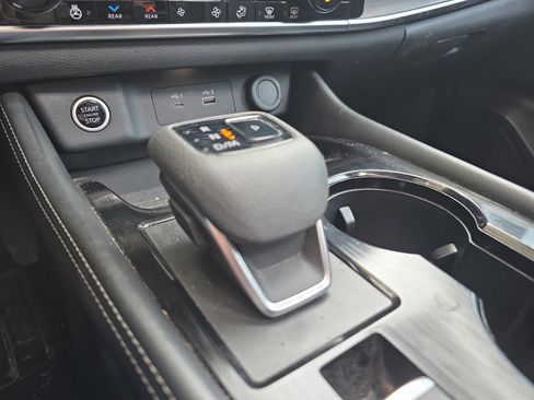 Used 2021 Nissan Rogue SL w/ Premium Package FWD image 18