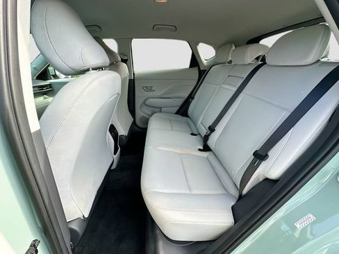 Used 2025 Hyundai Kona SEL FWD image 22