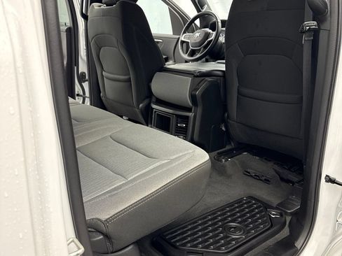 Used 2024 RAM 1500 Big Horn AWD/4WD image 30