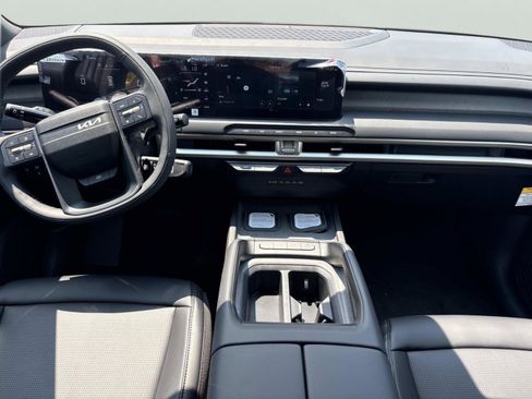New 2027 Kia Telluride S w/ Towing Package FWD image 12
