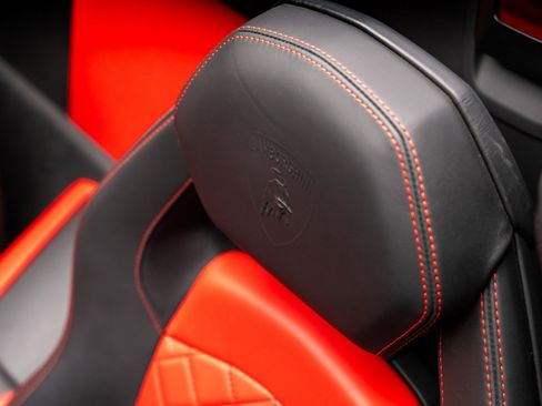 Used 2015 Lamborghini Aventador LP 700-4 image 75