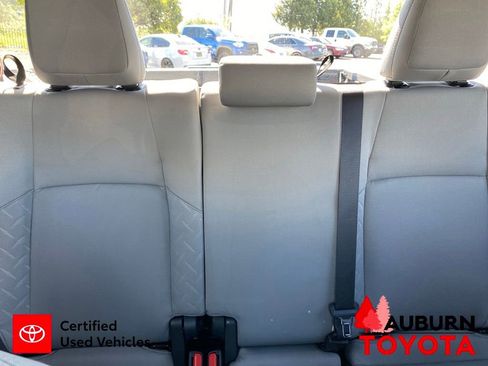 Certified 2025 Toyota Tacoma SR5 AWD/4WD image 21