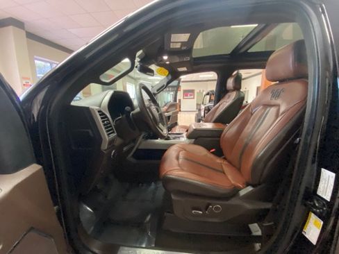 Used 2019 Ford F150 King Ranch w/ Equipment Group 601A Luxury AWD/4WD image 19