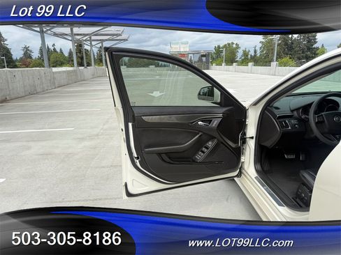 Used 2009 Cadillac CTS V RWD image 31