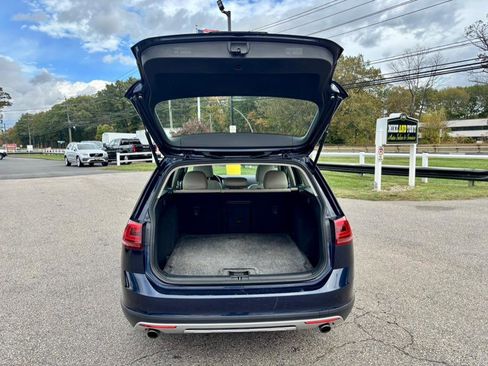 Used 2017 Volkswagen Golf Alltrack SEL image 30